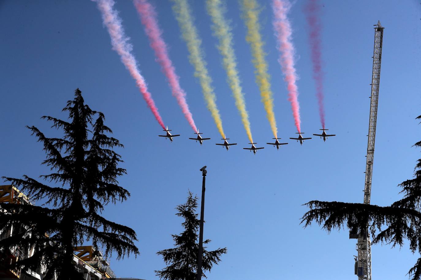 Fotos: Desfile militar por el Día de la Hispanidad 2021, en imágenes