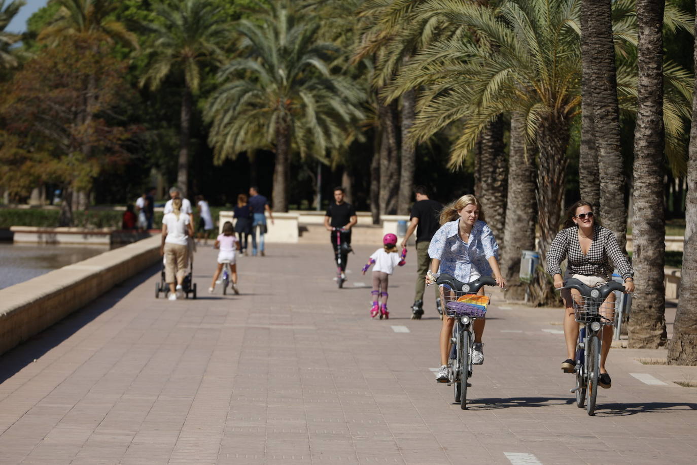 Turistas en Valencia durante el puente.