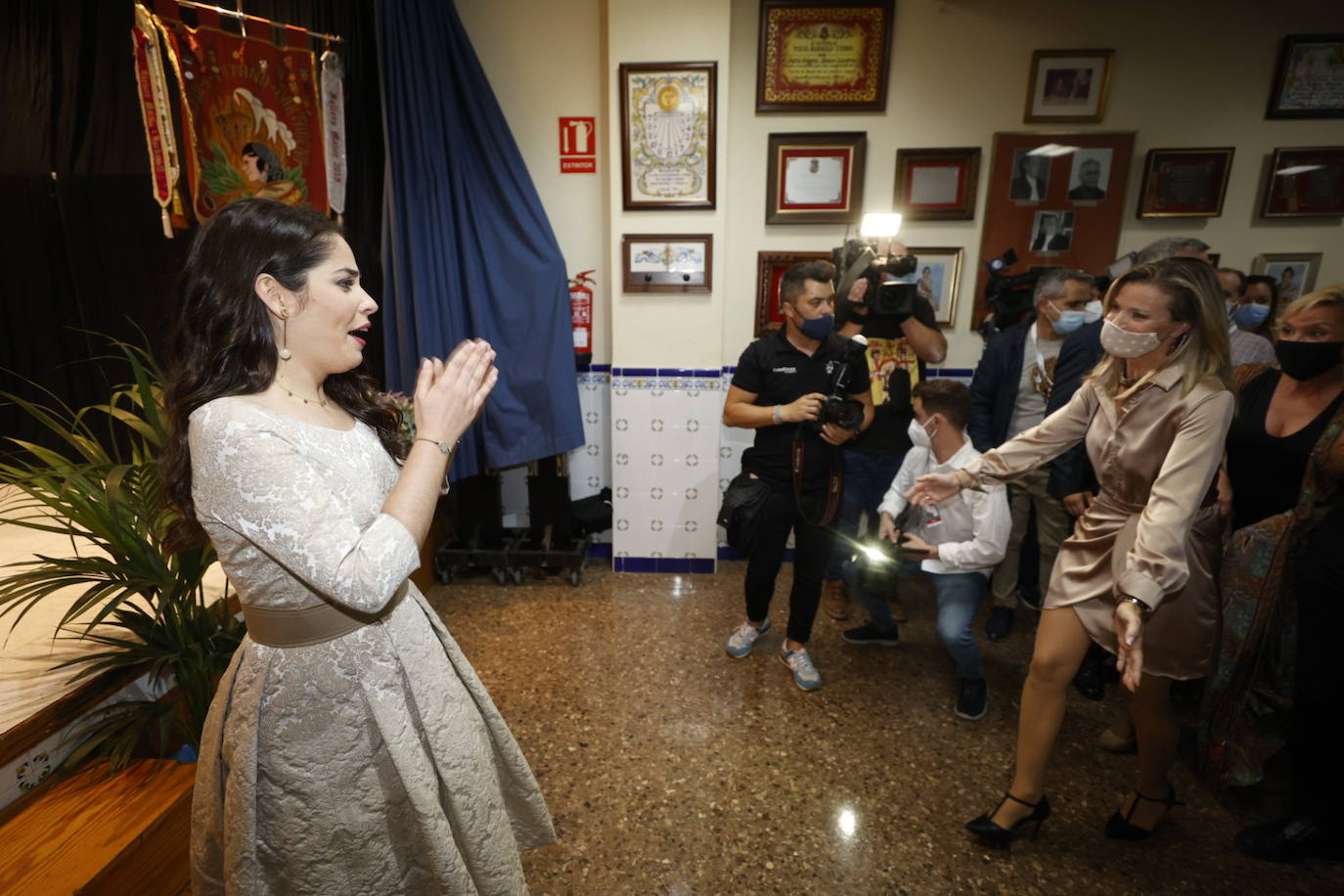 La joven Carmen Martín Carbonell, de la Falla Poeta Alberola-Totana, y la niña Nerea López Mestre de Falla Ingeniero José Sirera-Pío IX, son las nuevas Fallera Mayor y Fallera Mayor Infantil de València del año 2022, según ha anunciado el alcalde, Joan Ribó en el acto de #LaTelefonada2022. 