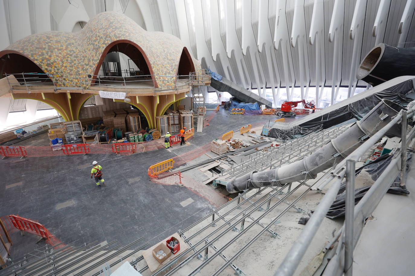 Las obras del futuro centro cultural, que abrirá la primera quincena de julio de 2022, ya han superado el 50% de la ejecución. 