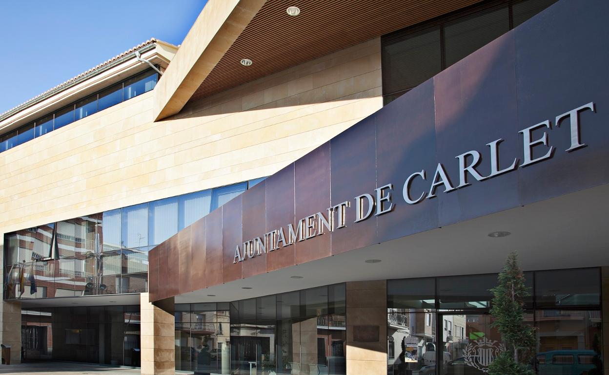 Ayuntamiento de Calet. 