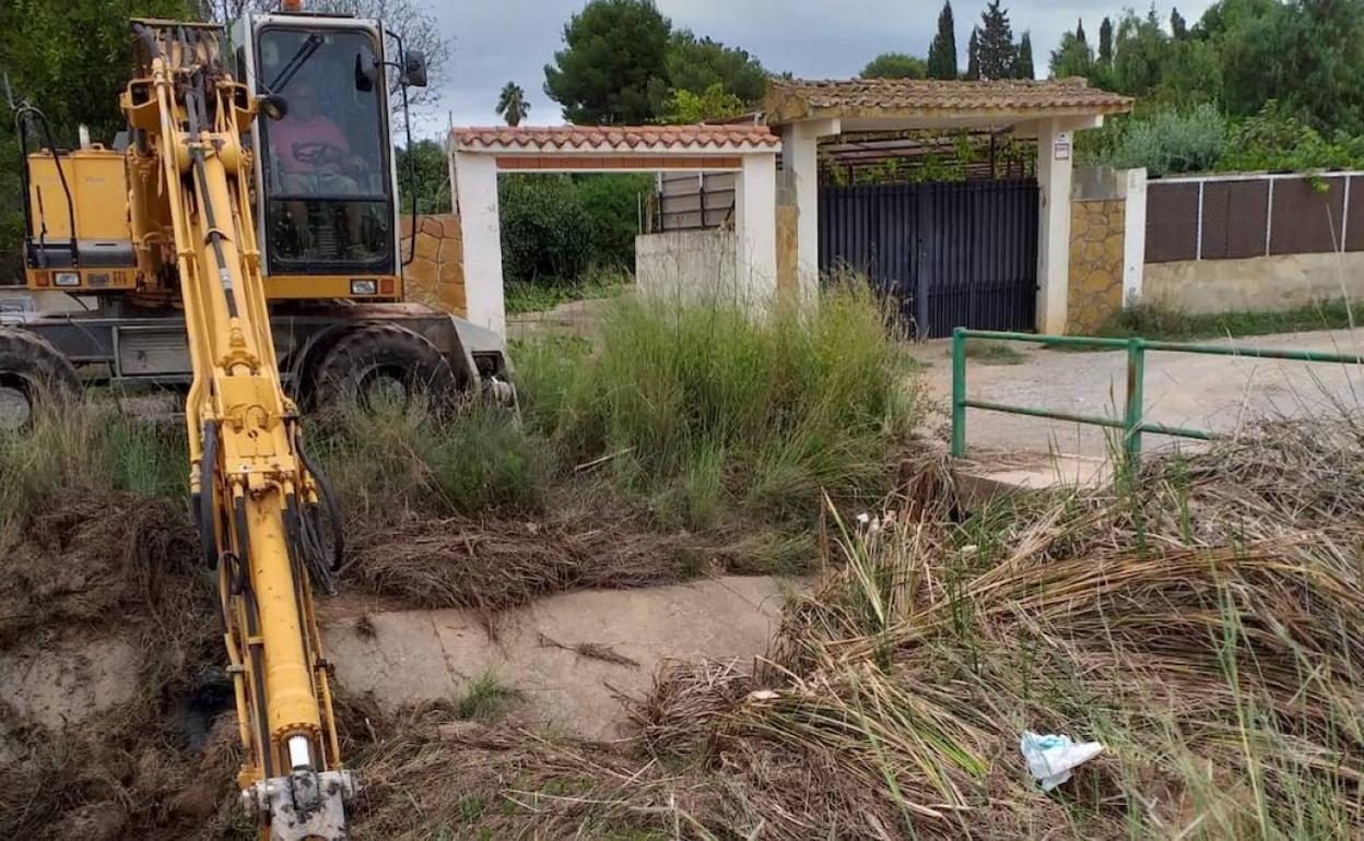 Labores de limpieza efectuadas por el Ayuntamiento de Llíria. 