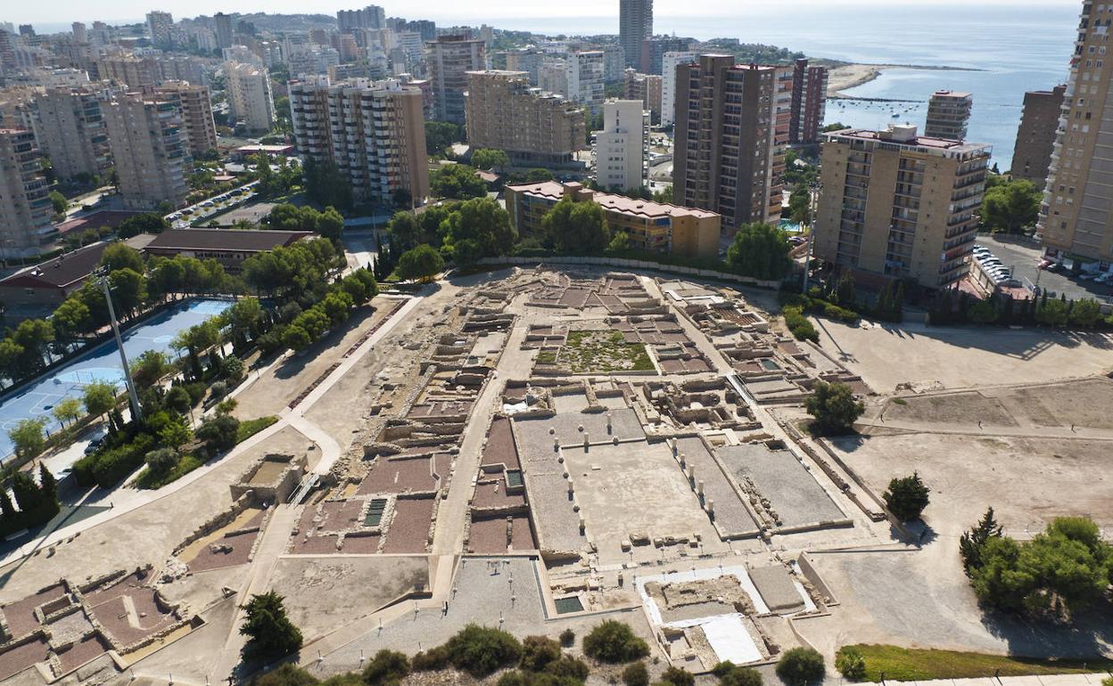 Restos de la antigua Lucentum, junto a La Albufereta de Alicante. 