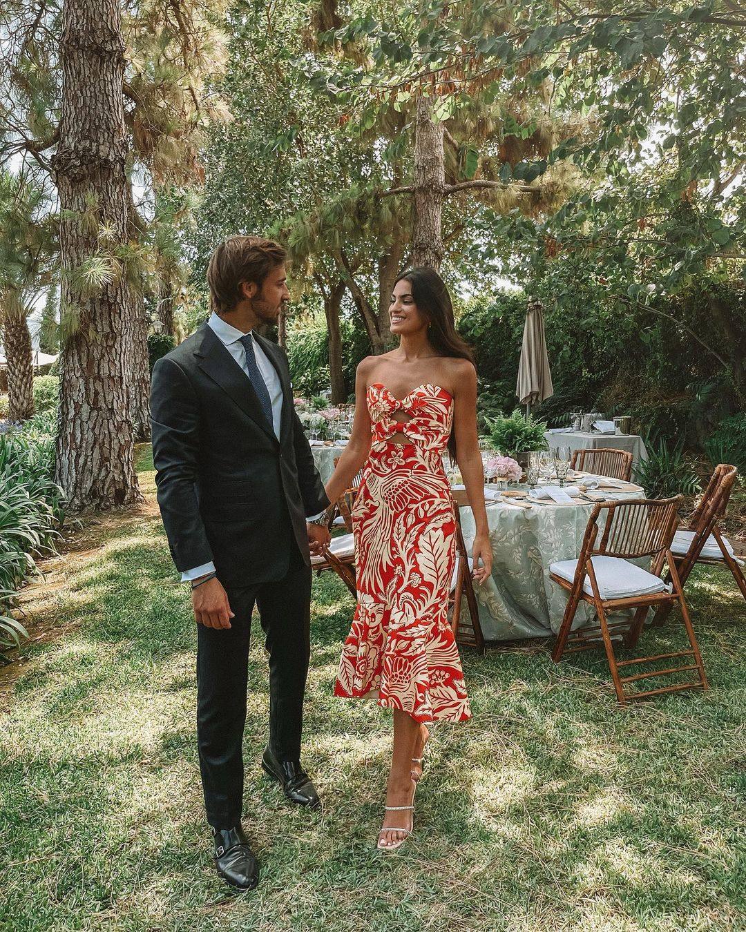 Lorenzo Remohí y Marta Lozano en la boda de unos amigos en Xàbia.