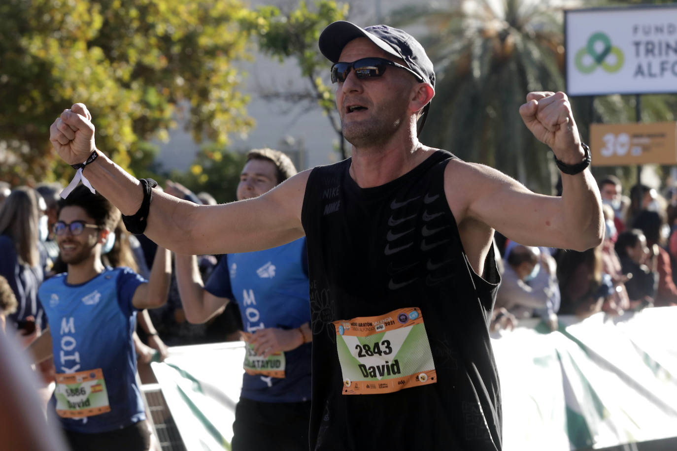 Fotos: Así ha sido la llegada de los héroes a la meta del Medio Maratón de Valencia 2021