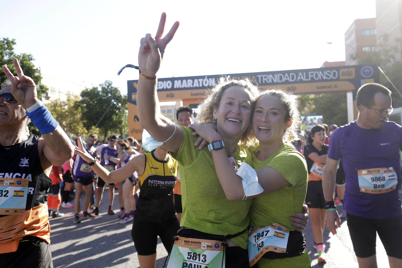 Fotos: Búscate en la meta del Medio Maratón de Valencia 2021 (2)