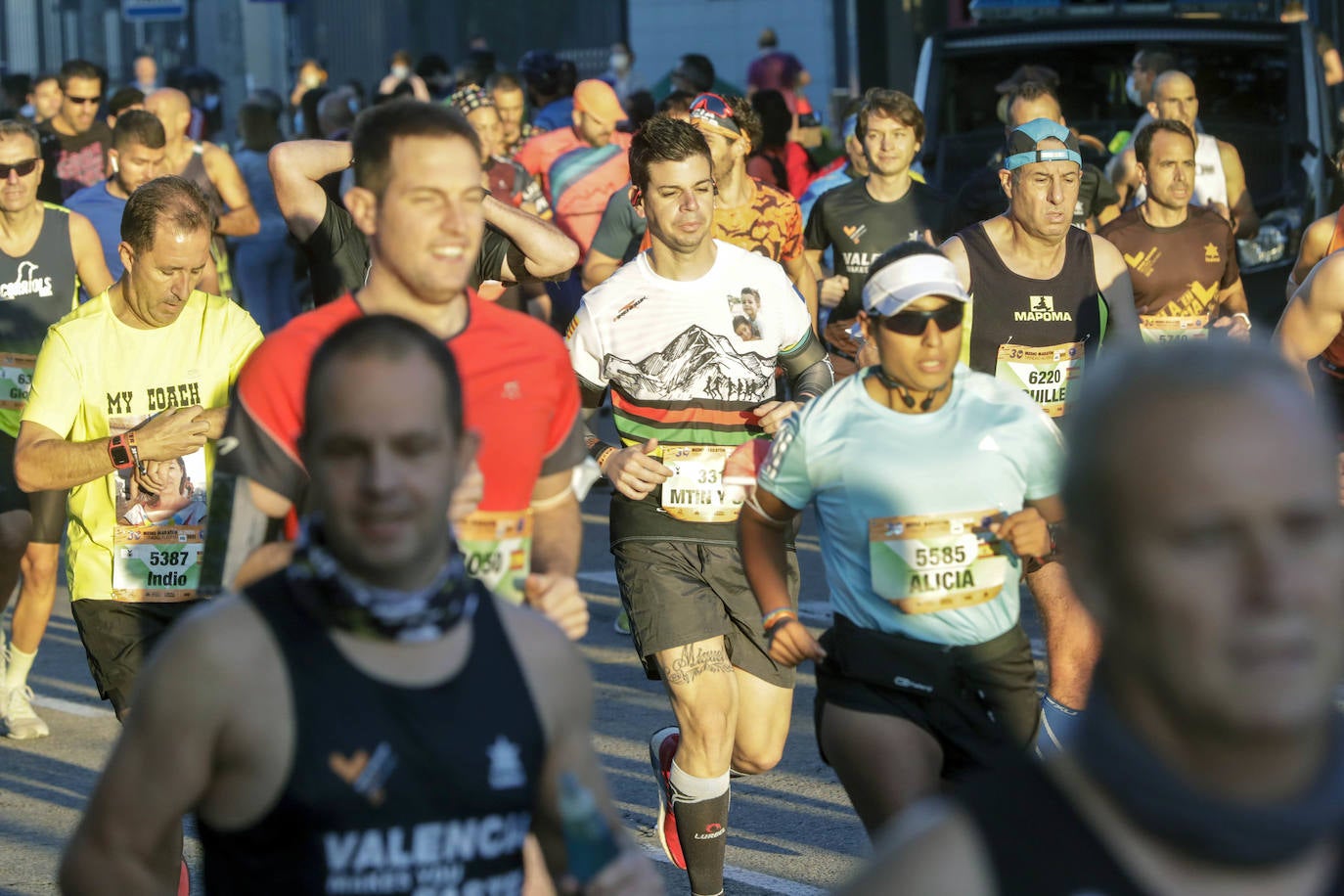 Fotos: Medio Maratón de Valencia 2021: búscate en la salida