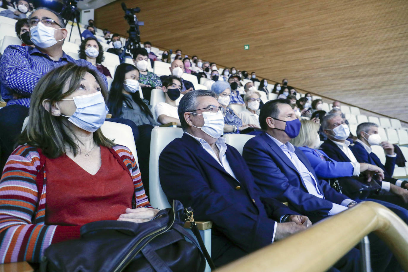 De la mano de Merche Femenía, treinta intérpretes valencianos demuestran su calidad artística en una jornada para el recuerdo 