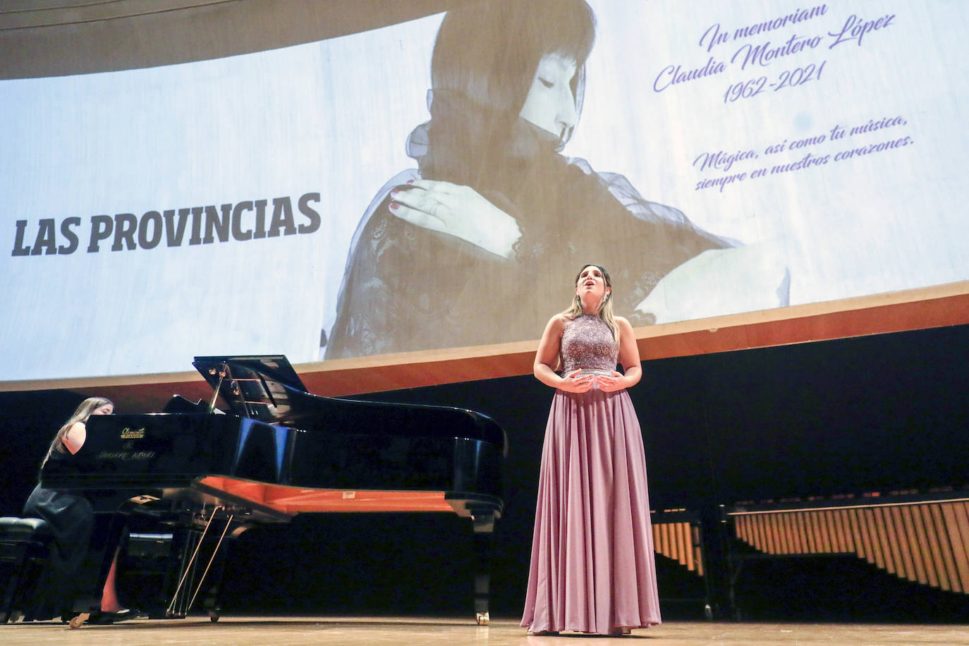 De la mano de Merche Femenía, treinta intérpretes valencianos demuestran su calidad artística en una jornada para el recuerdo 
