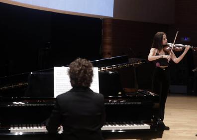 Imagen secundaria 1 - Concierto Jóvenes Talentos 2021 en Valencia | Sueños armónicos que se cumplen en el Palau de Les Arts