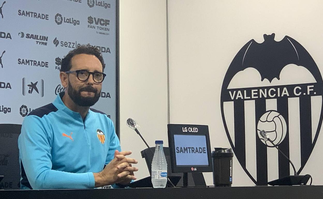 José Bordalás, durante la rueda prensa de este mediodía en Mestalla. 