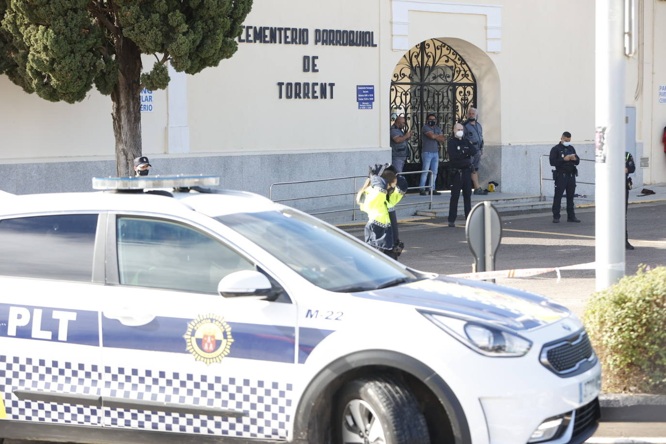 Fotos: Tiroteo en el cementerio de Torrent