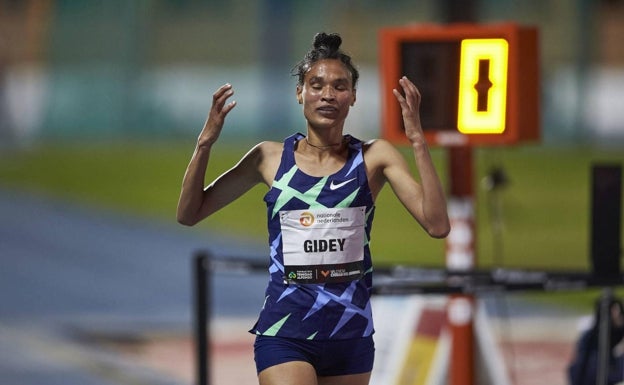 Gidey, en su anterior récord cosechado en Valencia. 