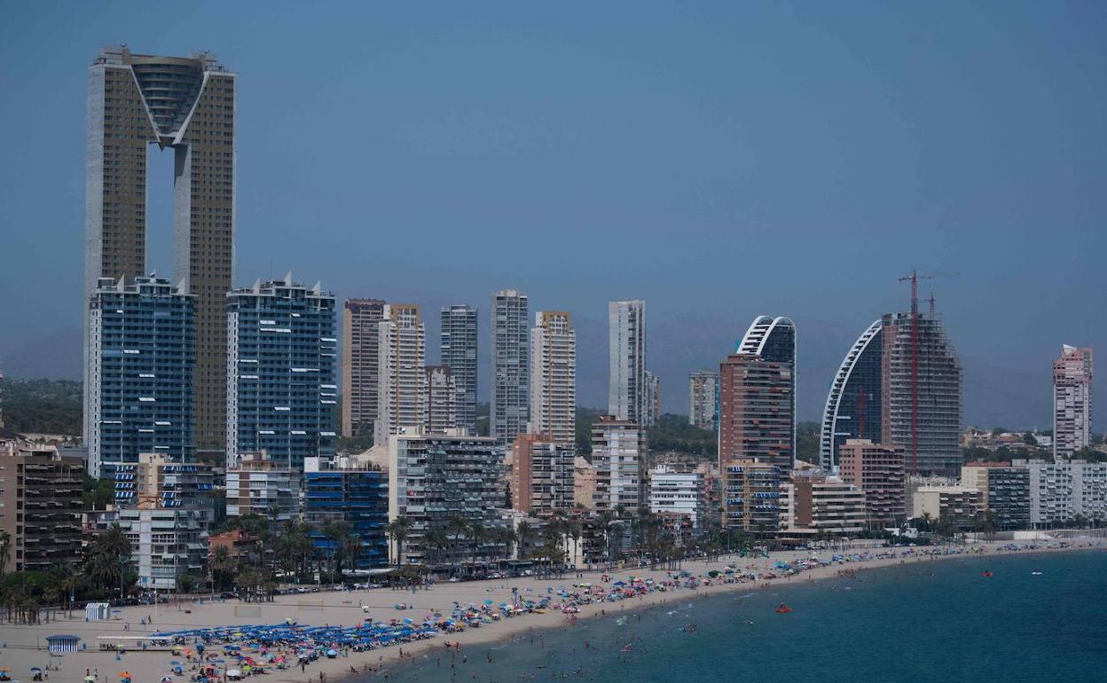 La ocupación hotelera en Benidorm cae en el puente de Todos los Santos.