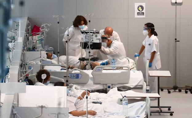 Detectan tres grandes brotes de covid, uno de ellos de 27 casos en un colegio de la Comunitat