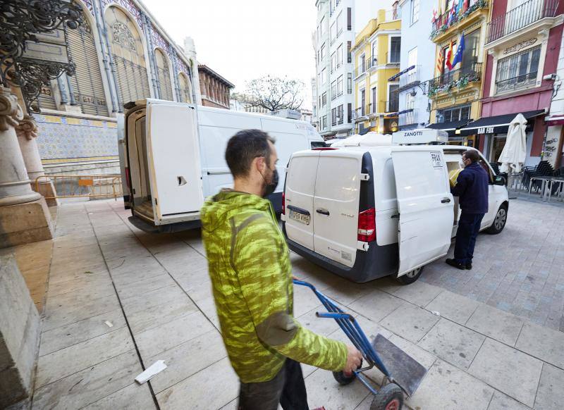 Fotos: Vendedores y transportistas denuncian los problemas de movilidad en el Mercado Central