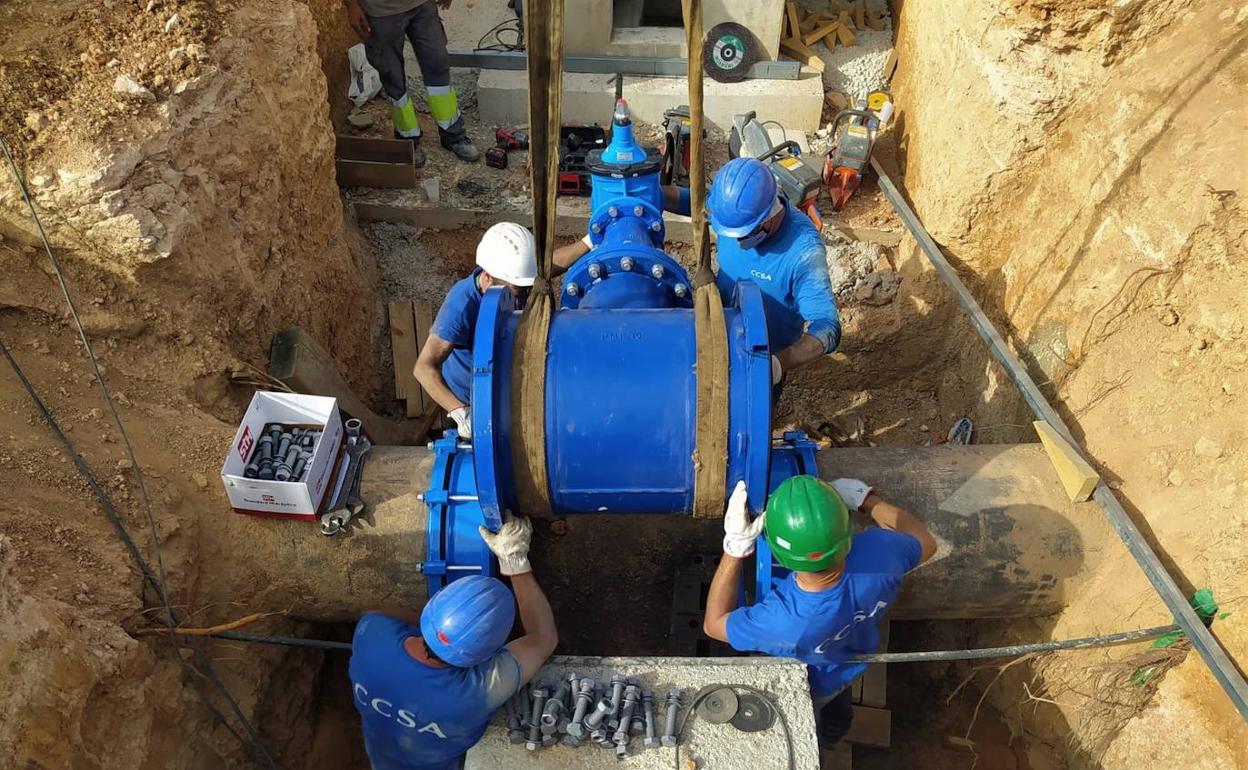 Obras de canalización de agua potable. 