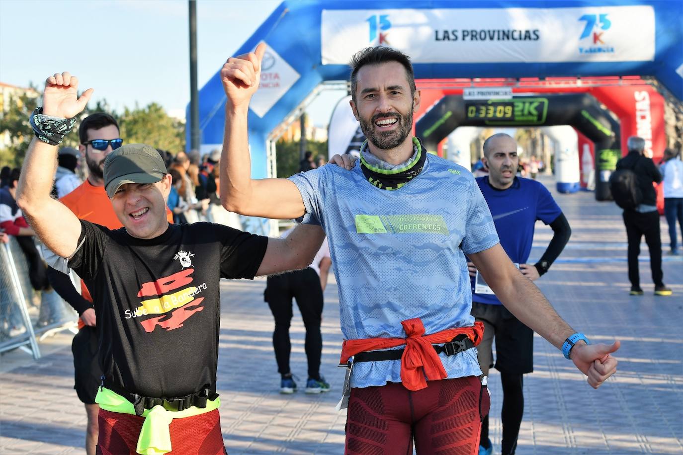 Fotos: Búscate en la meta de la 15K Valencia Abierta al mar (2)