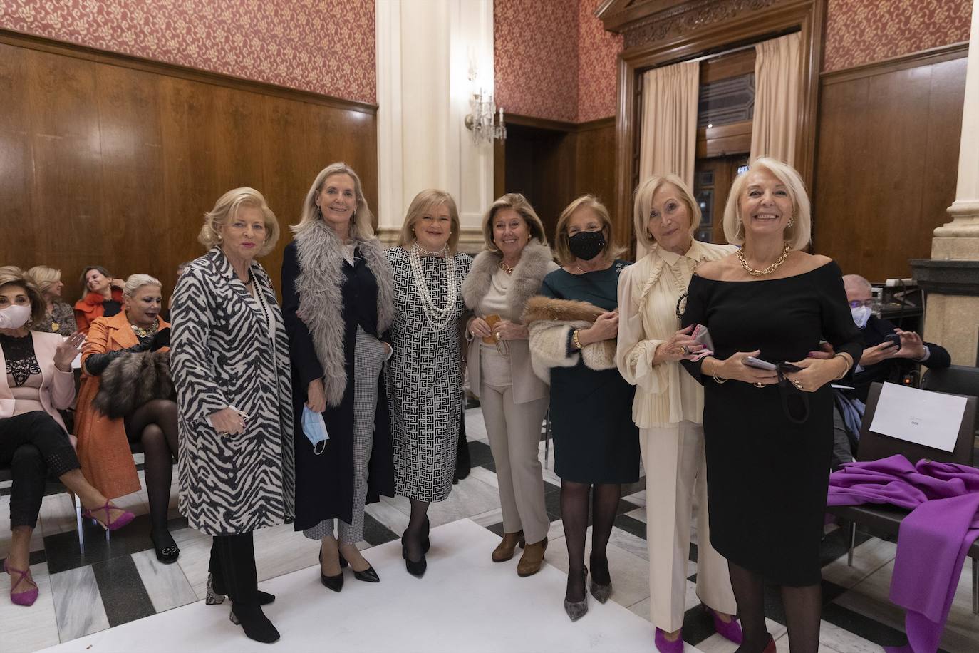 Alicia Marín, Paz Olmos, Carmen de Rosa, Loli Marco, María José Navarro, Mercedes Fillol y Paqui Sauri