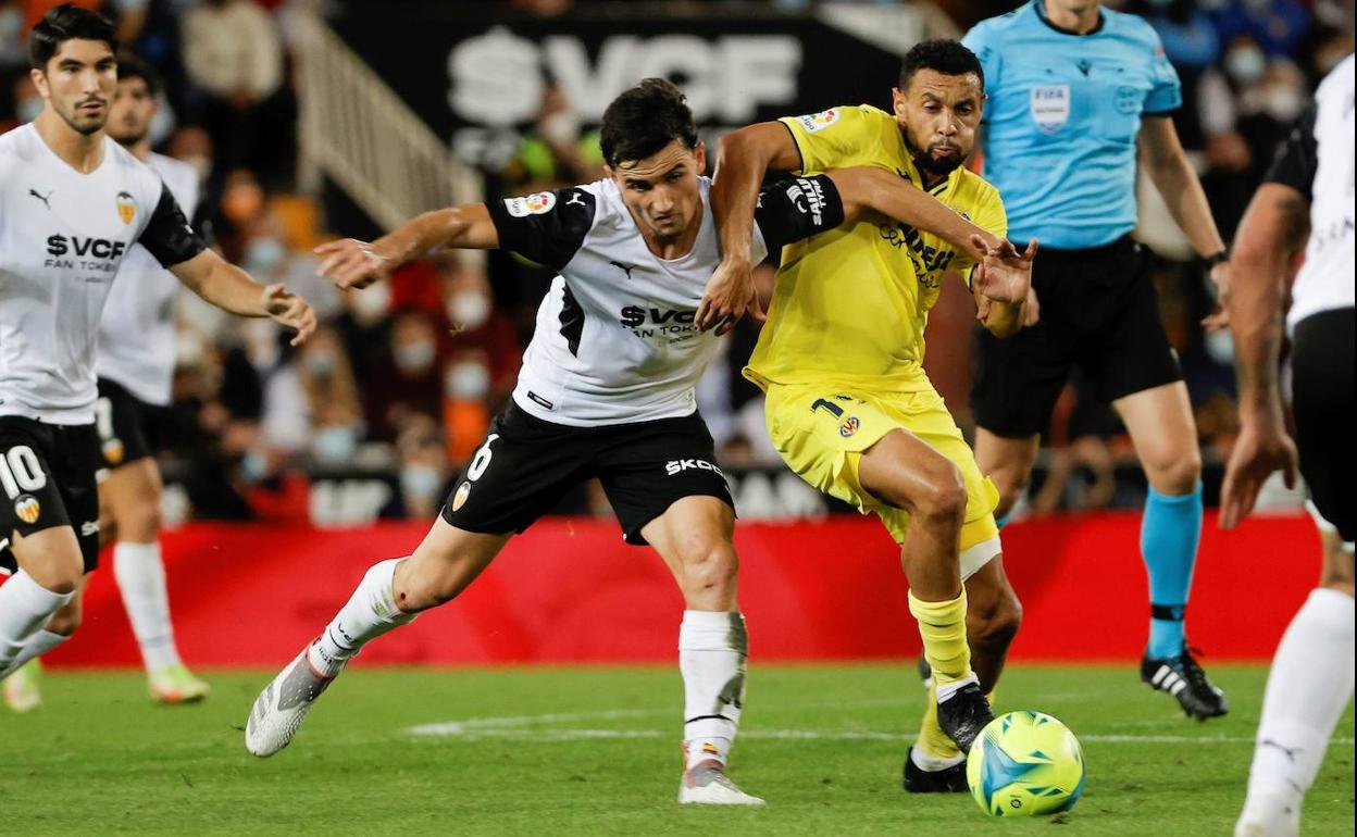 Coquelin en el partido del Villarreal en Mestalla