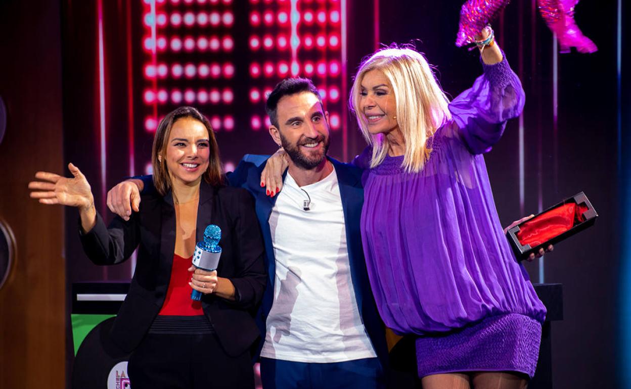 Chenoa, Dani Rovira y Bibiana Fernández. 