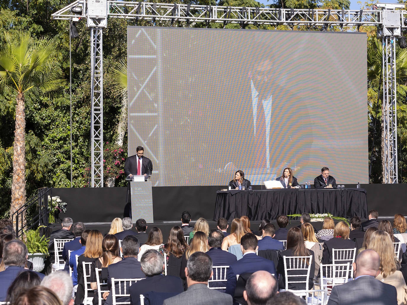 Este sábado fue una jornada de celebración en la Masia Xamandreu con la jura de nuevos letrados y con el acto de homenaje de los 25 años de colegiación del Ilustre Colegio de Abogados de Valencia (ICAV).