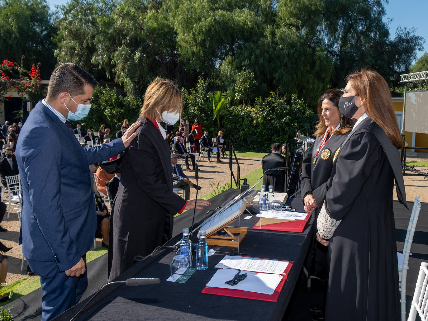 Este sábado fue una jornada de celebración en la Masia Xamandreu con la jura de nuevos letrados y con el acto de homenaje de los 25 años de colegiación del Ilustre Colegio de Abogados de Valencia (ICAV).