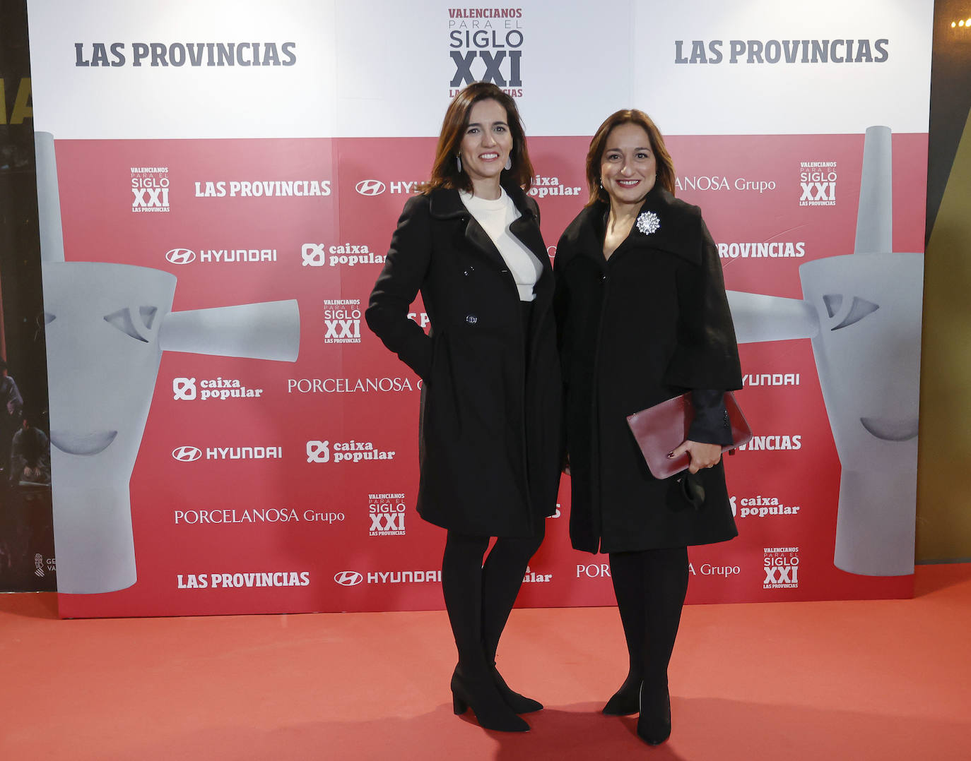 Teresa Bayarri, directora de Comunicación de Consum, y Vanessa Pérez Baós, del departamento de Comunicación de la cadena.