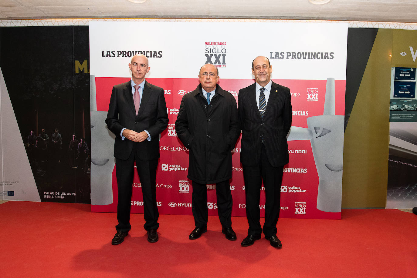 Los concejales de Vox Jose Gosálbez y Vicente Montañez, junto al vicepresidente cuarto del Congreso, Ignacio Gil Lázaro.