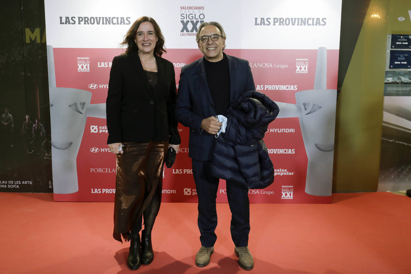 La presidenta del Consell Jurídic Consultiu, Margarita Soler, junto al portavoz del PPSV en Les Corts, Manolo Mata.