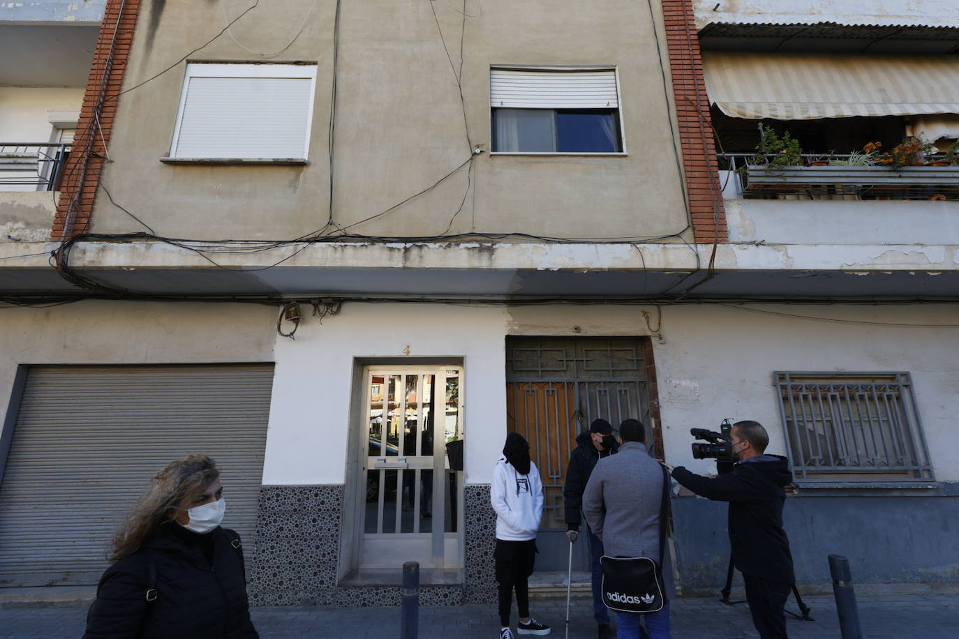 Fotos: Mueren tres personas intoxicadas por monóxido de carbono en una vivienda de Catarroja