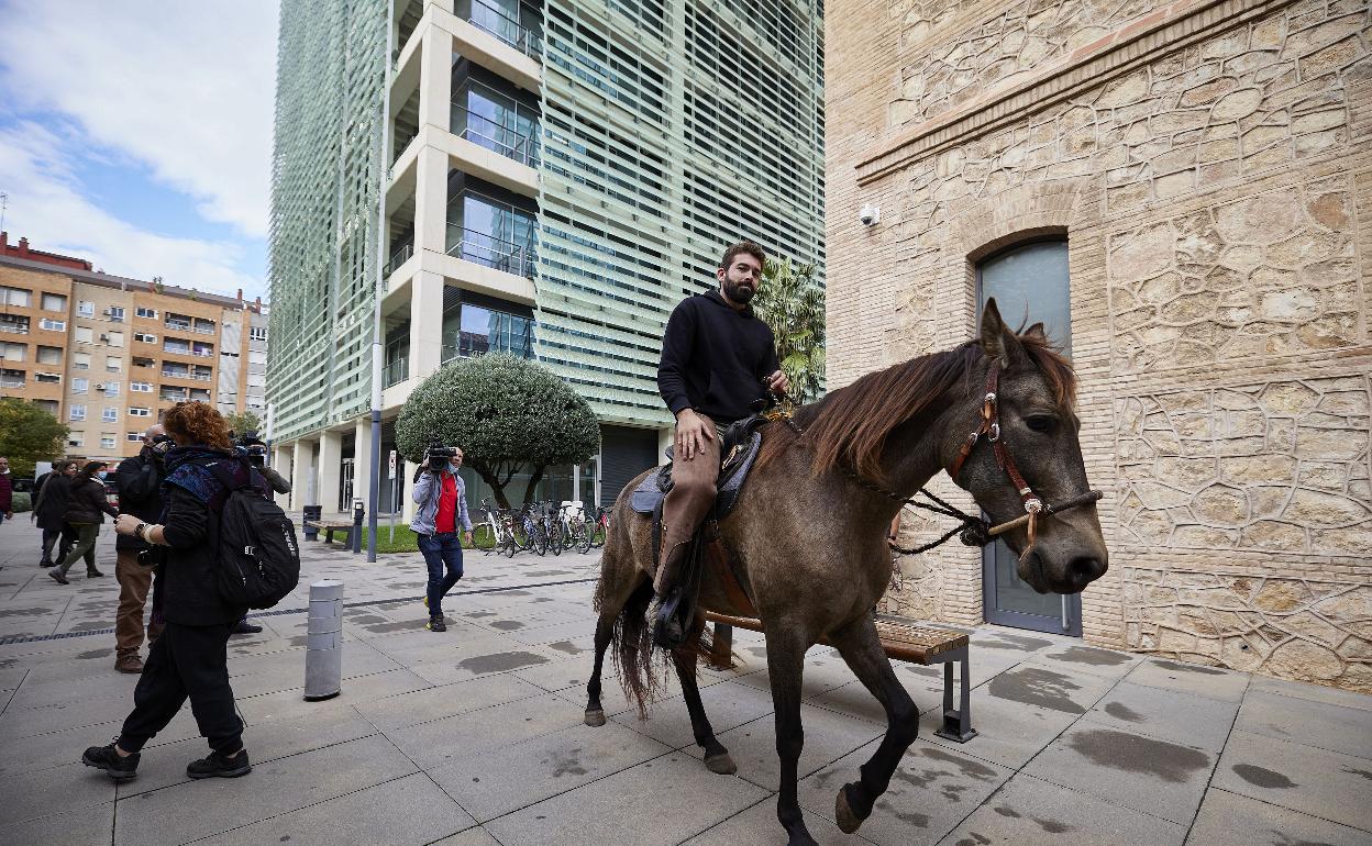 Rubén Llata, durante el día de su protesta en Valencia. 