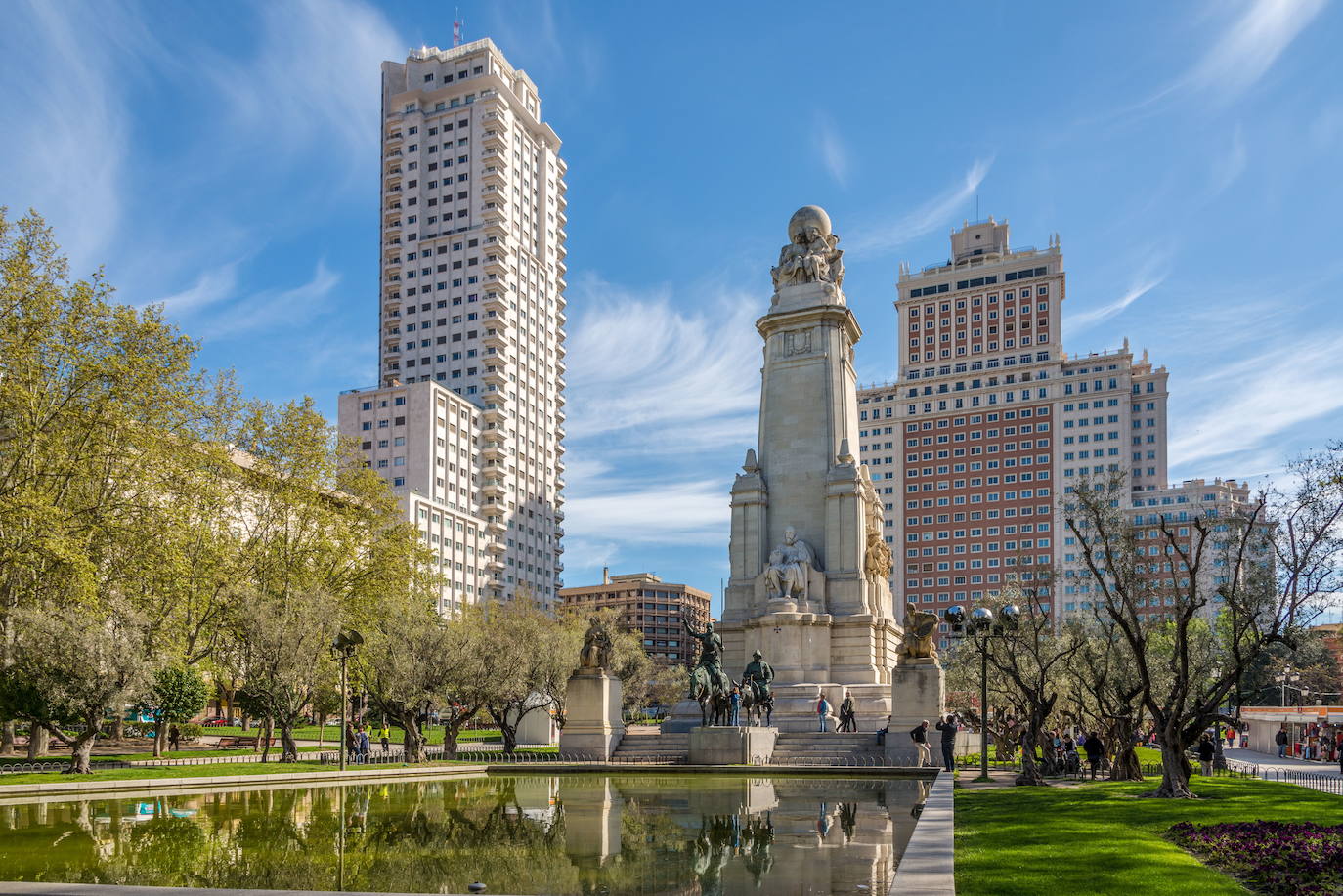 13.- Madrid | Según European Best Destinations, más del 80% de la población madrileña evita usar el transporte privado para desplazarse hasta el lugar de trabajo, cifras que la elevan como una de las más verdes de Europa en este sentido. De esta ciudad destacan el Parque del Retiro.