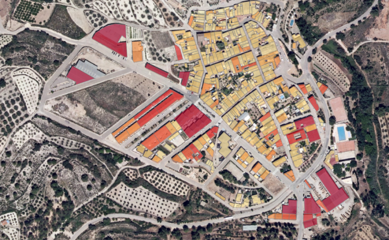 Mapa solar del término de Ràfol de Salem sobre planificación energética y cubiertas donde irían las placas. 