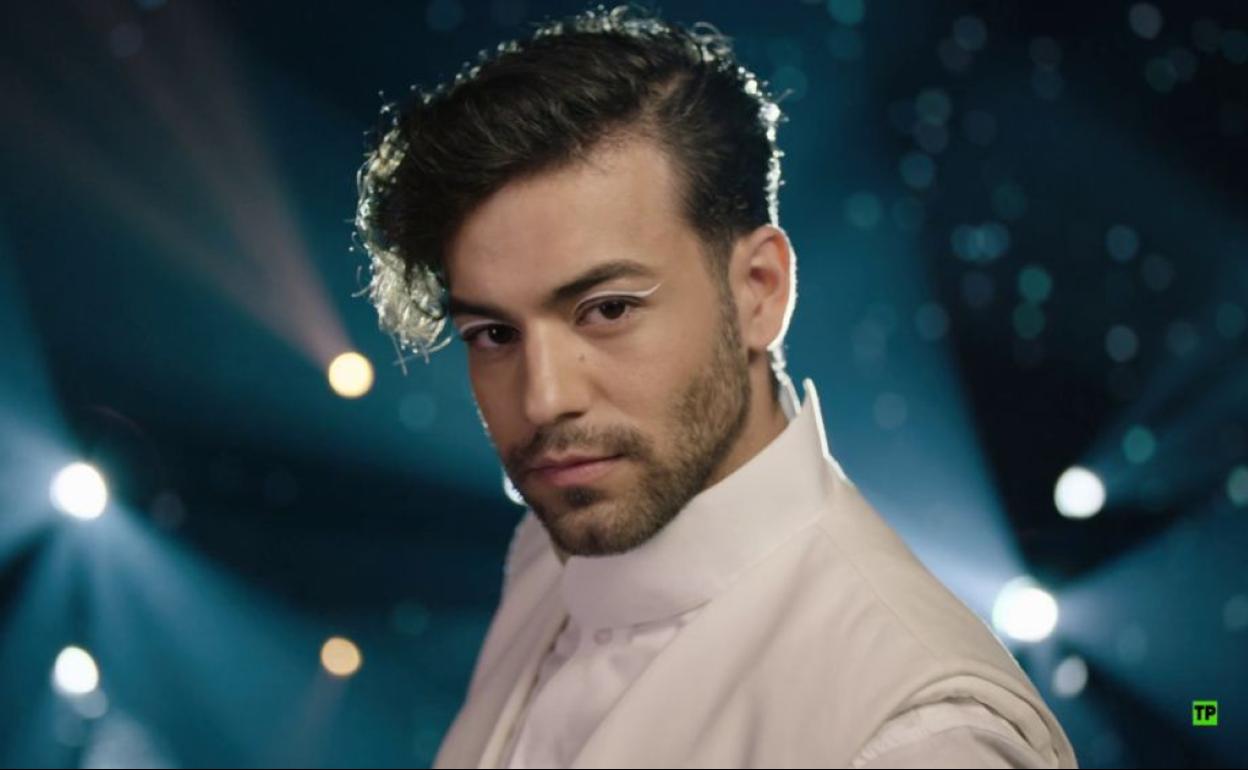 Agoney en una foto promocional de 'Tu cara me suena'.