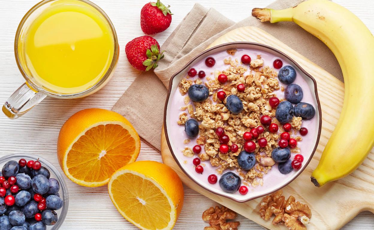 Los superalimentos no deben faltar en una dieta saludable.