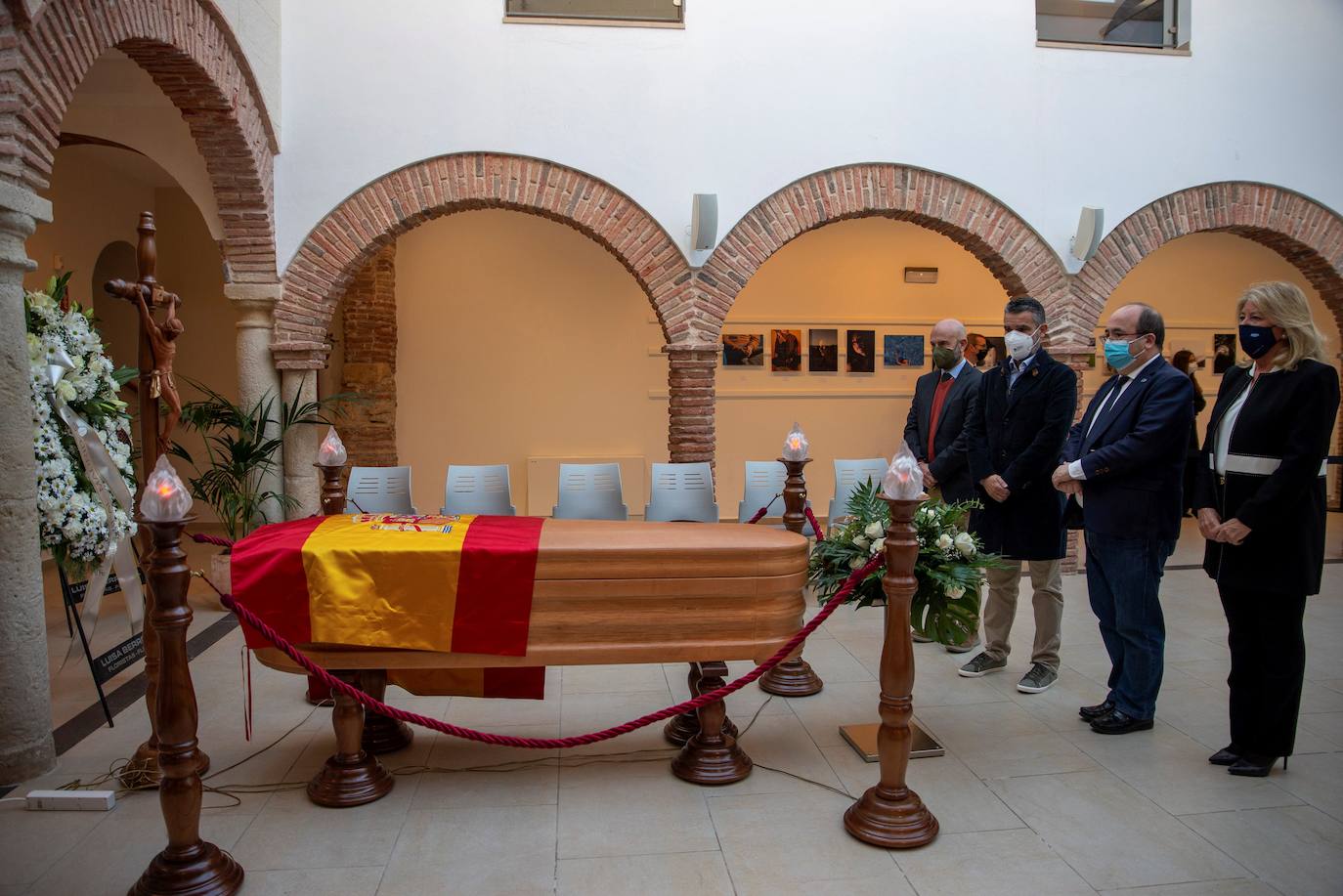 Fotos: Capilla ardiente de Manolo Santana | Compañeros y amigos despiden a la leyenda del deporte