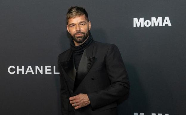 Imagen principal - Ricky Martin, Rosalía y Penélope Cruz posando en la alfombra roja.