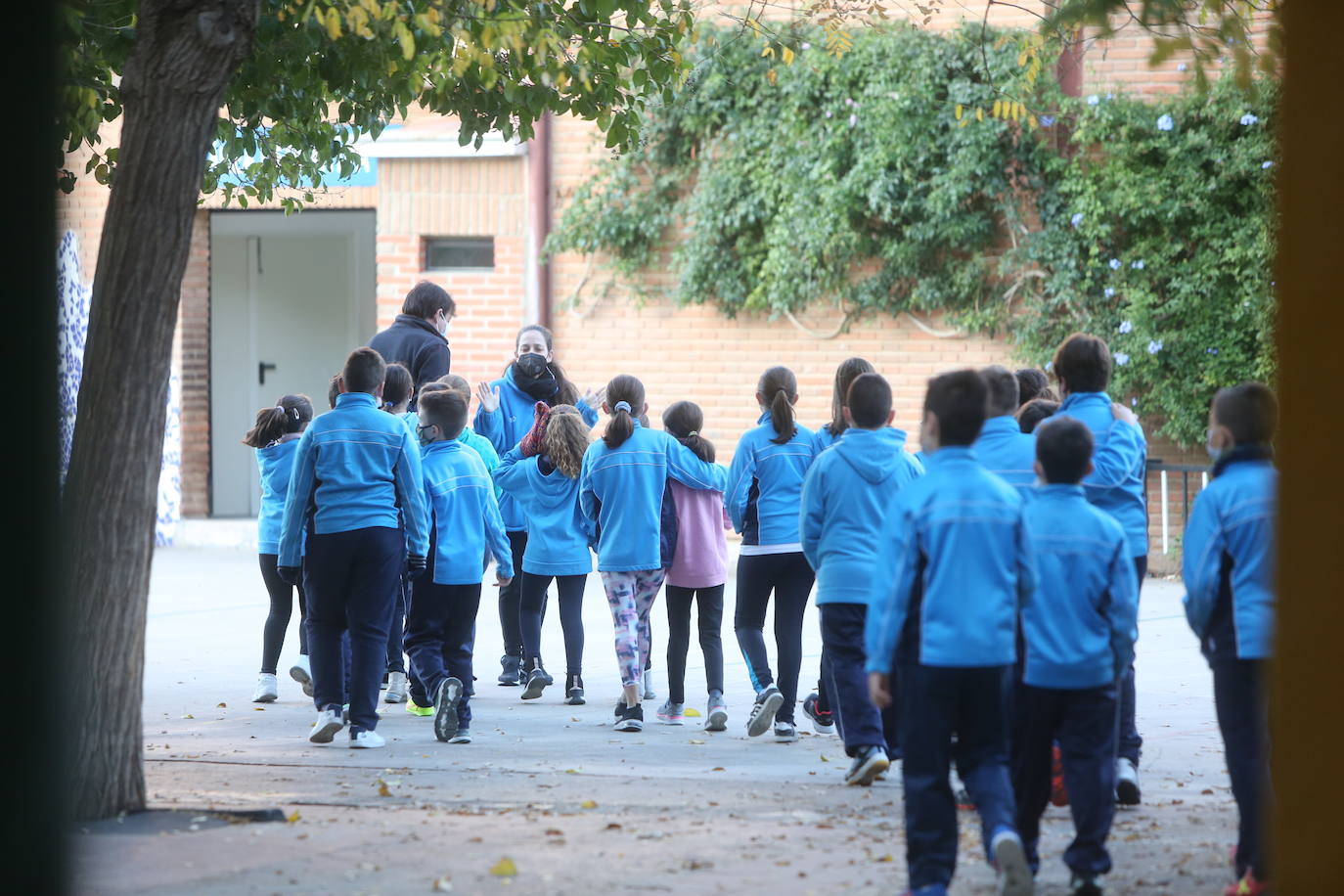 Inicio de la campaña de vacunación infantil contra el covid en menores de 12 años en los colegios de la Comunitat Valenciana. 