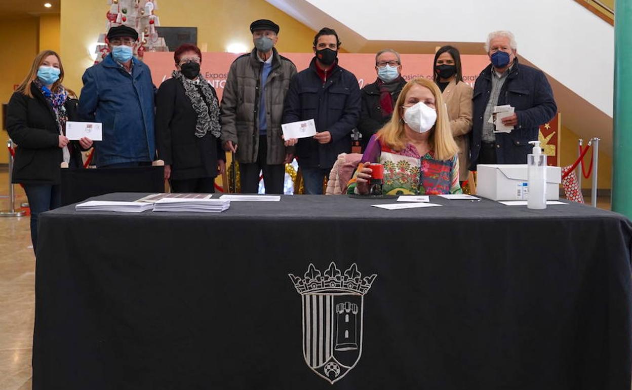 La presentación del matasellos editado por el Ayuntamiento. 