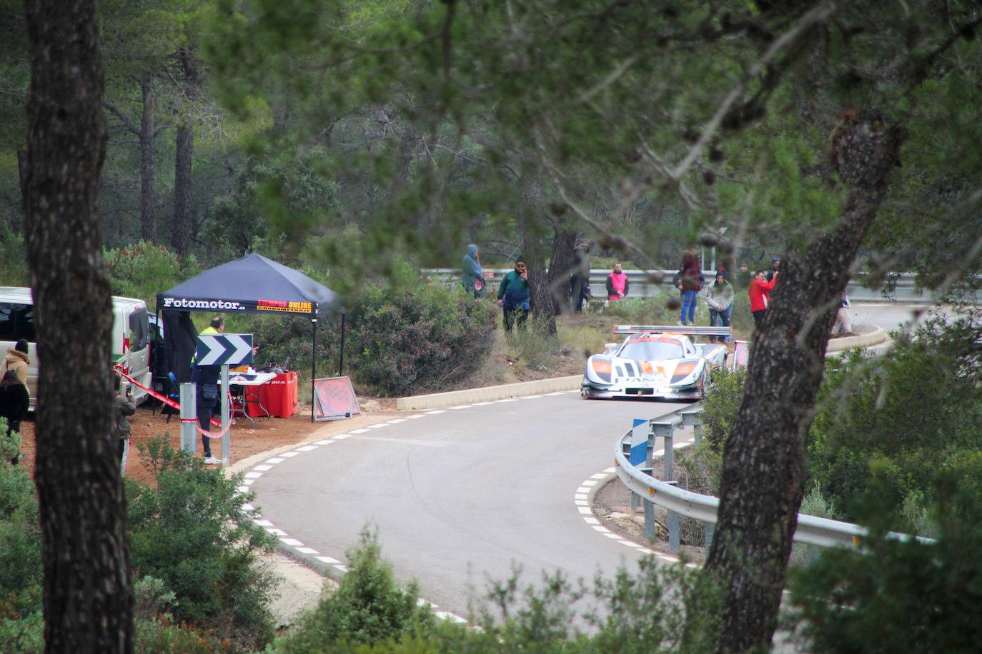 Fotos: Espectacular subida al Garbí con 60 coches por la Calderona