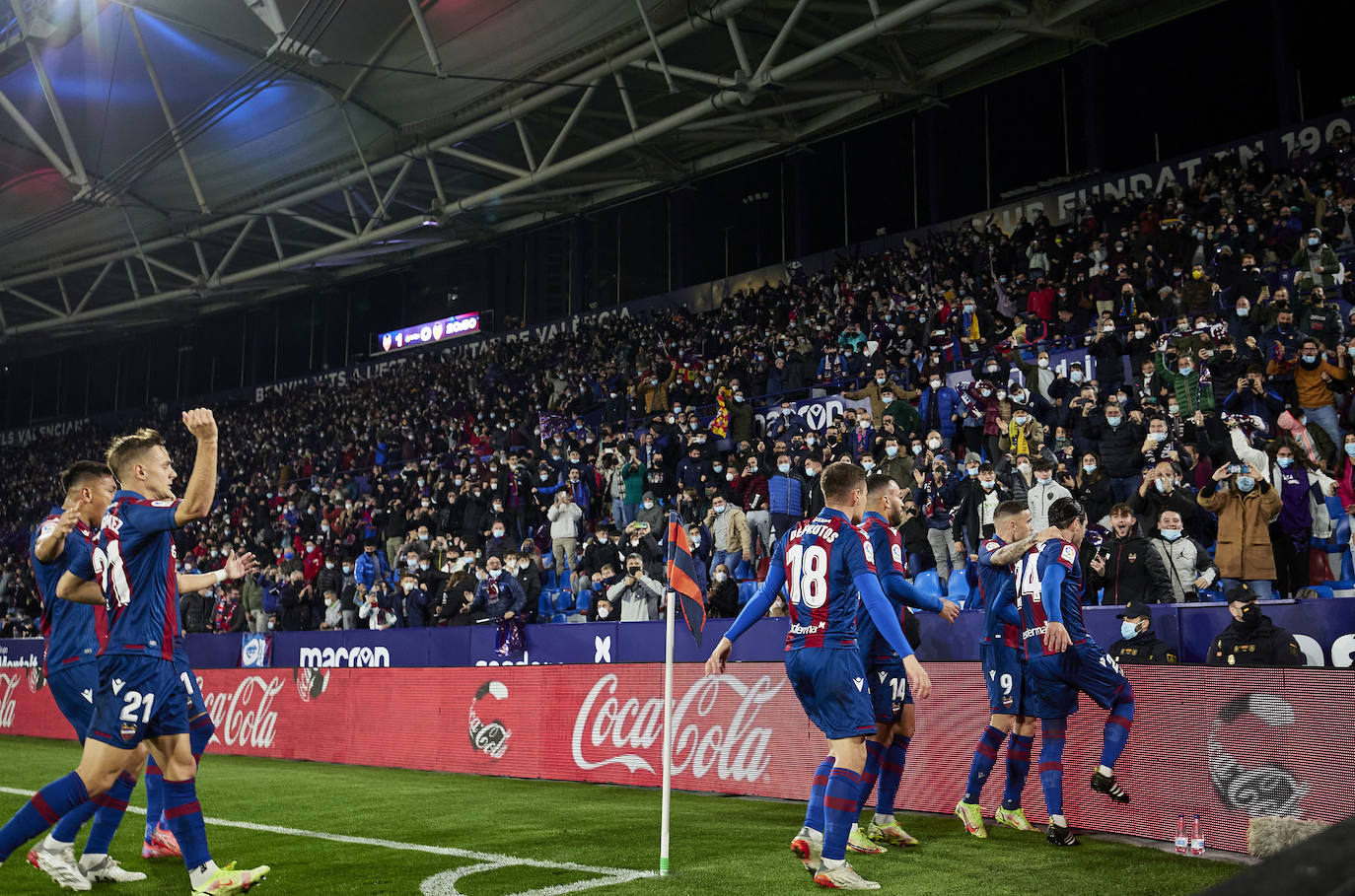 Fotos: Las mejores imágenes del Levante UD-Valencia CF