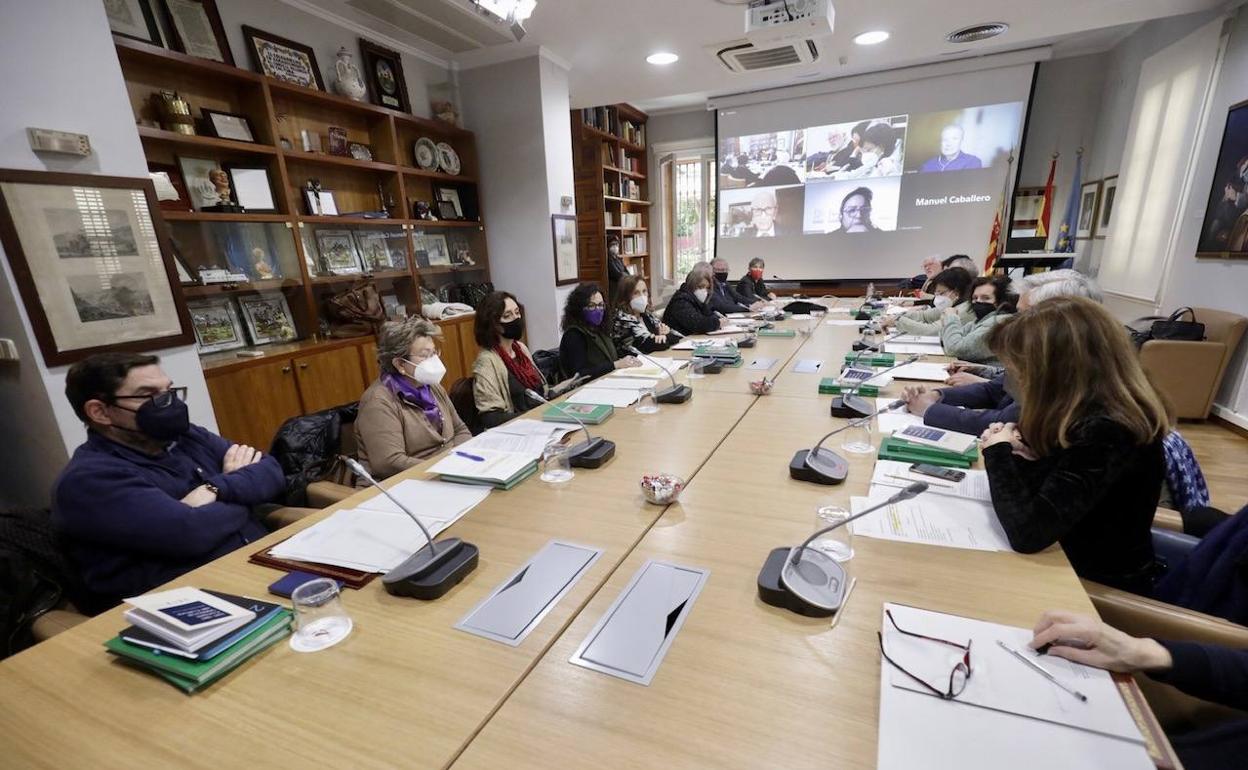 El pleno del Consell Valencià de Cultura, este martes, en la sede del ente. 