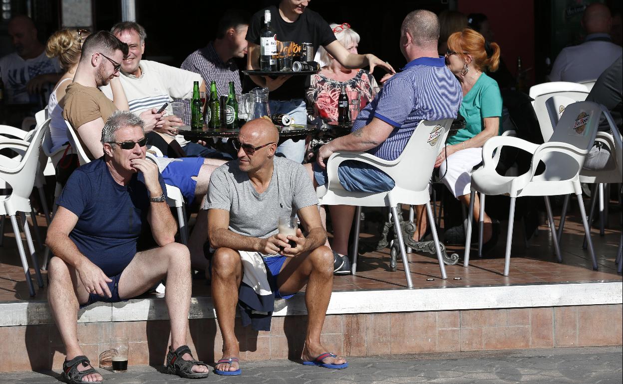 Turistas en Benidorm. 