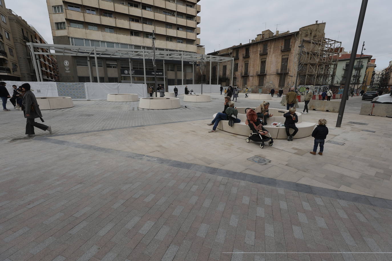 La plaza de Ciudad de Brujas de Valencia.