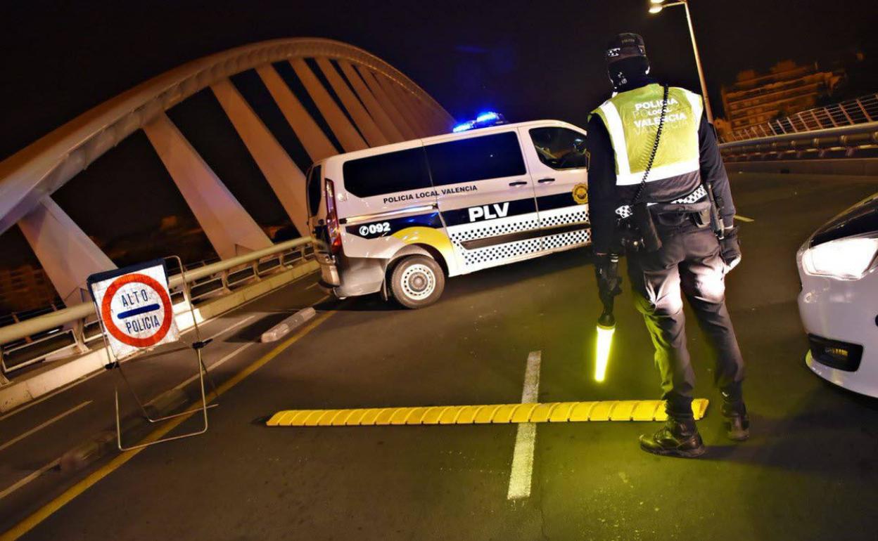 Un control de alcoholemia en Valencia. 