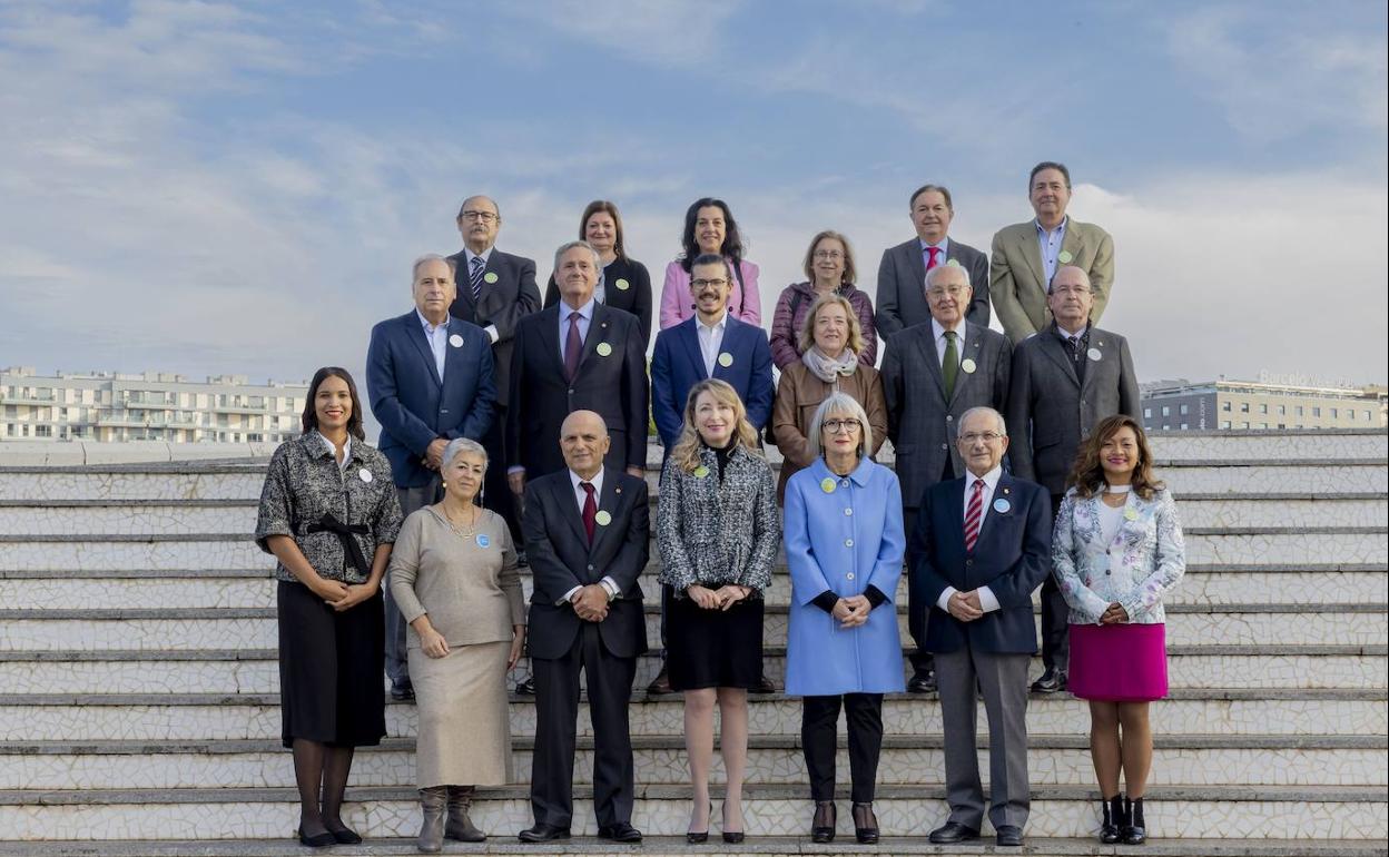 Candidatura encabezada por Mercedes Hurtado para presidir de nuevo el Colegio de Médicos de Valencia.