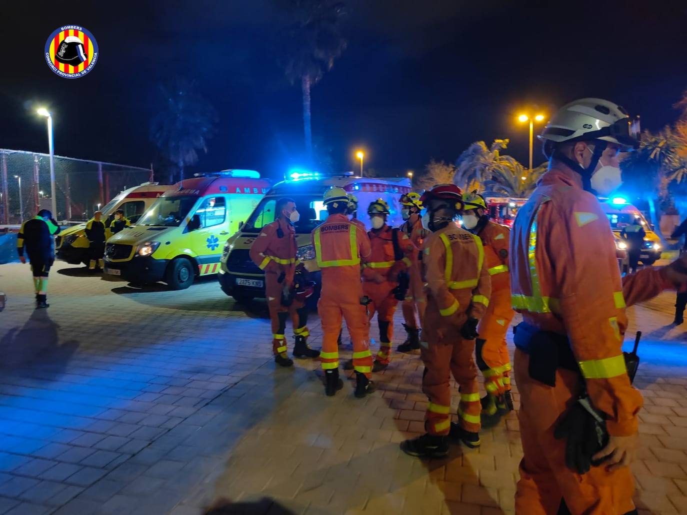 Tragedia en Mislata. Un castillo hinchable instalado en la localidad ha salido volando por el viento este martes por la tarde cuando varios niños saltaban con él. El suceso ha dejado a varios menores heridos de gravedad. 