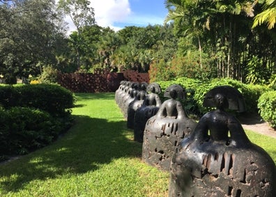 Imagen secundaria 1 - Los jardines que rodean la casa. 