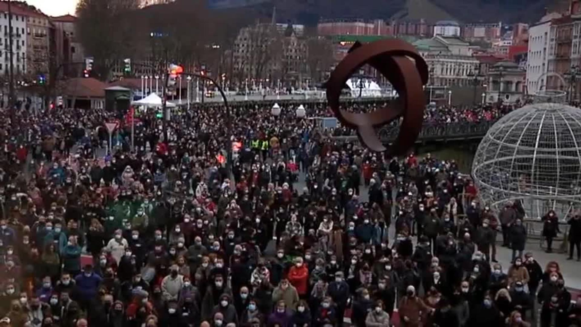 Miles De Personas Se Manifiestan En Bilbao A Favor Del Acercamiento De ...